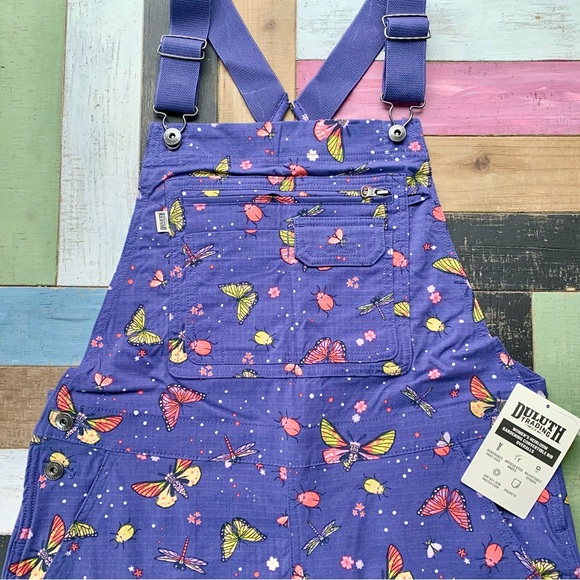 NWT Duluth Med Heirloom Gardening Convertible Bib Overalls Indigo Backyard Bugs - Picture 6 of 12